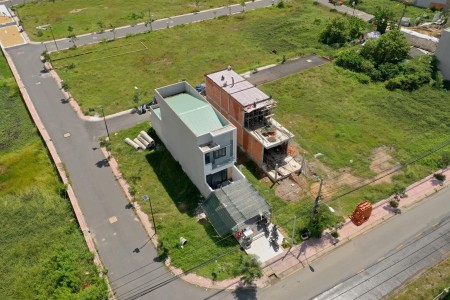 Chính chủ bán lô đất Mt ngay chợ Bình Chánh 1 tỷ 6 shr