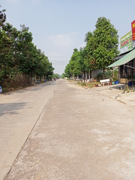Cần ra nhanh cặp nhà trọ 300m2 ở Mỹ Phước 3 dân cư đông đúc.