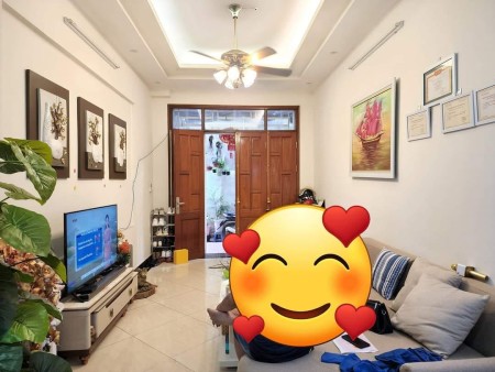 Bán nhà hai mặt thoáng vĩnh viễn, ô tô đỗ cổng tặng full nội thất tiện ích ngập tràn