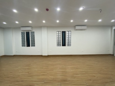 Tôi chính chủ cho thuê MBKD, sàn VP tại 71 Hoàng Như Tiếp DT 75m, đối diện BV Tâm Anh, giá 8tr
