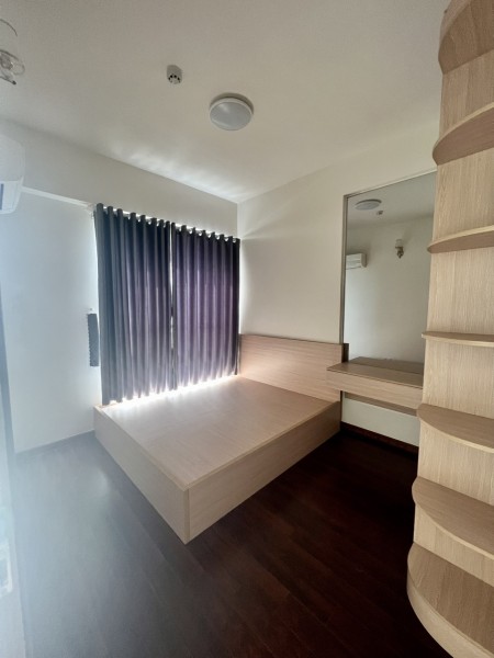 Căn 1PN-1WC có máy lạnh, rèm, ở ngay. Liên hệ 0938287922