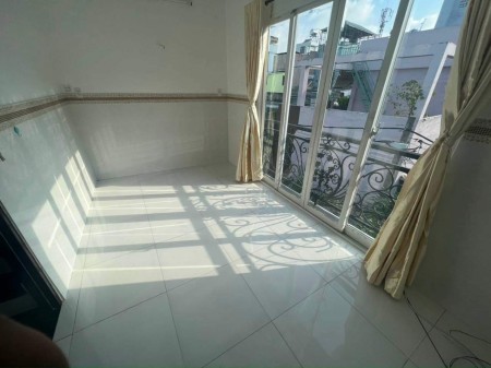Bán nhà riêng Đất Thánh, Tân Bình, ô tô Kia Morning đậu cửa 4 tầng chỉ 4.6 tỷ. Oanh: 0931296366.
