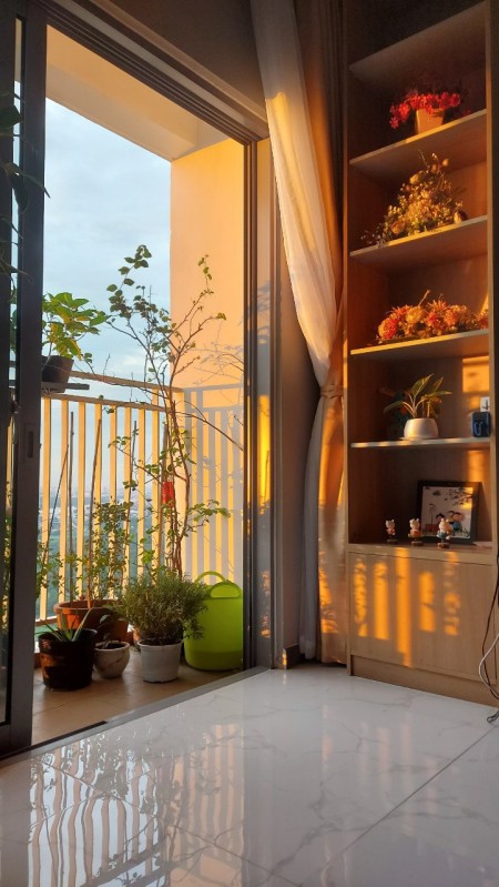 Muốn ngắm Lanmark về đêm mỗi ngày hãy thuê 2PN Palm Heights. LH em Kiều 0924239630.
