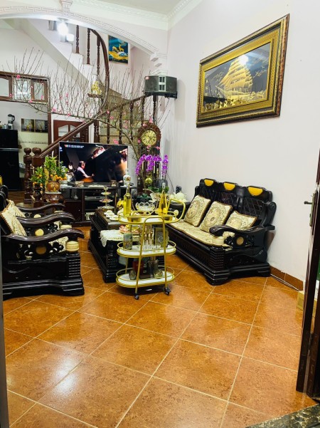 Chính chủ cần bán gấp nhà ngõ phố Khương Trung, đúc 4 tầng, giá 6.2 tỷ