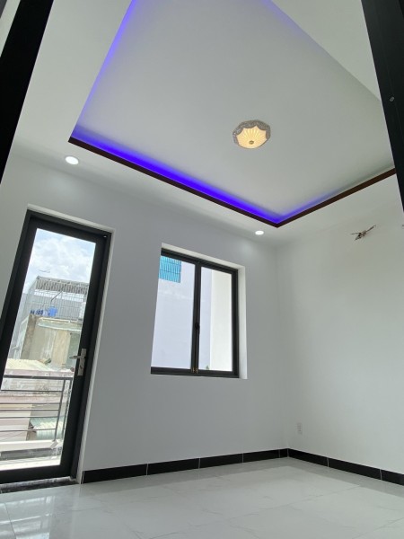 KHU PHÂN LÔ - ĐƯỜNG NHỰA 8M - SÁT VINHOMES GRAND PARK. NHÀ MỚI, VÔ Ở NGAY.