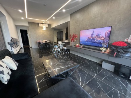 Bán nhà đẹp chính chủ, phong thủy tốt tại Long Biên