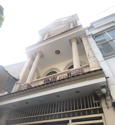 Hot! Bán nhà đường nhựa HXH Dương Quảng Hàm Phường 5 Gò Vấp, chỉ nhỉnh 5,55 tỷ, LH: 0967979815