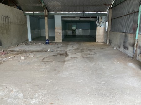 Cho thuê kho xưởng 200m2 mặt tiền đường Đào Trí, Quận 7