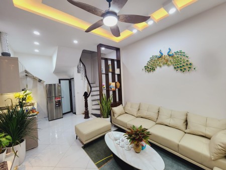 Bán nhà riêng Trường Chinh đẹp như ks, full nội thất, 5 tầng, 4,85 tỷ