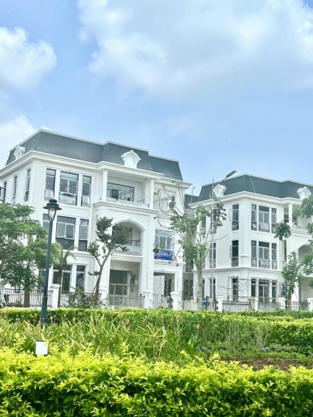 Chuyển nhượng lỗ căn Shophouse đường Tường Vi Ecocity Buôn Ma Thuột giá chỉ 3 tỷ 950
