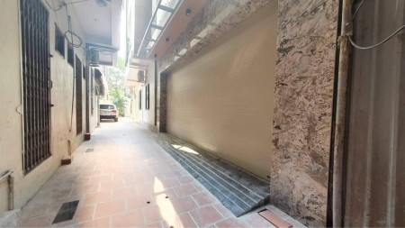 BÁN NHÀ ĐÔNG DƯ - GIA LÂM - CHỈ 2.7 TỶ NGÕ THÔNG - Ô TÔ VÀO NHÀ LÔ GÓC