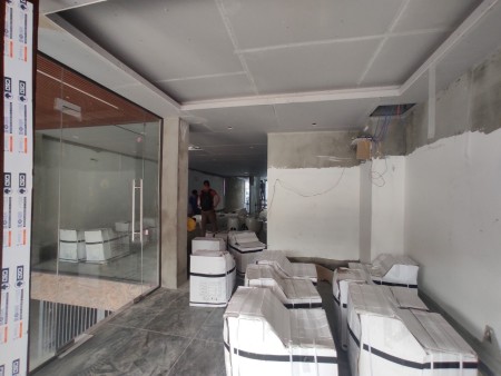 Cho thuê mặt bằng, văn phòng, đường Núi Thành, 100m2 và 150m2
