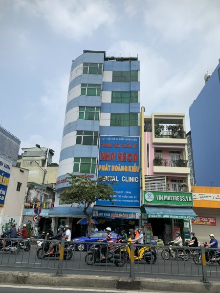 Cho thuê nguyên căn nhà mặt tiền, giá rẻ, tiện kinh doanh mọi ngành nghề , gồm trệt+ 6 lầu
