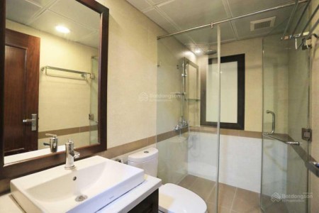 Bán nhà mặt tiền đường số 4 cư xá bình thới, P8, Q11.