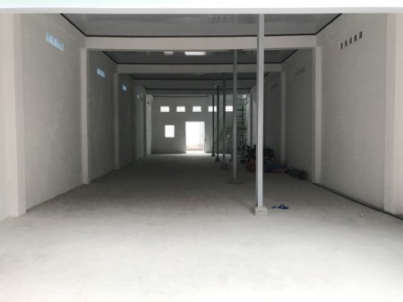 Cho Thuê Nhà Trống Suốt Hai Tầng 6x26m - Gần Bến xe Quận 8