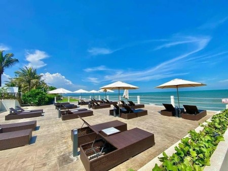 Bán căn hộ penthouse view biển chính chủ, mặt tiền 400m, nội thất nhập US, NH hỗ trợ 65%
