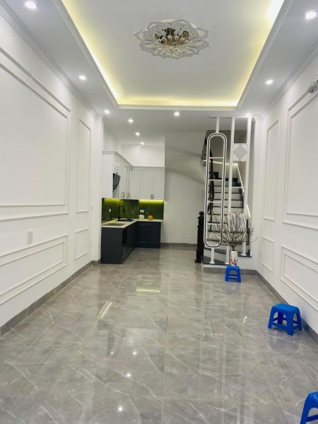 Bán nhà riêng mới xây, ô tô đỗ cửa ngay trung tâm Đống Đa, DT 42m² x 5 tầng, giá 5,8 tỷ