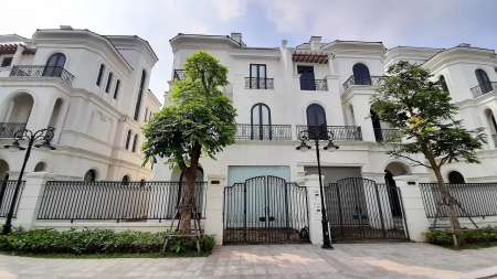 Bán biệt thự song lập 183.5m2 khu Vip Hồ Ngọc Trai 24.5ha giá 43.6 tỷ Vin Gia Lâm (0985941715)