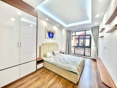 Bán nhà 5 tầng Hoàng Quốc Việt, Cầu Giấy