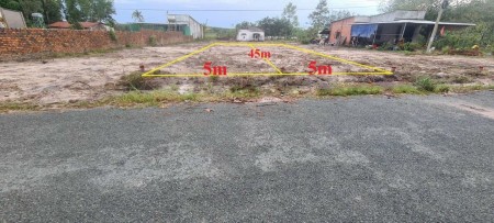 Bán đất nằm sau chợ Tân Khai cạnh đập Bàu Úm mặt tiền đường lộ giới 18m dt 200m² *36m² thổ cư