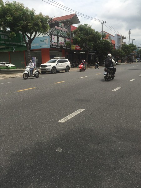 Bán lô góc đường Phạm Hùng - Phường Hòa Xuân, Quận Cẩm Lệ, TP Đà Nẵng.