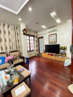 Bán nhà ngõ 254 Hoàng Mai 5t mới đẹp, ngõ rộng 3 bước ra ô tô, hơn 3 tỷ