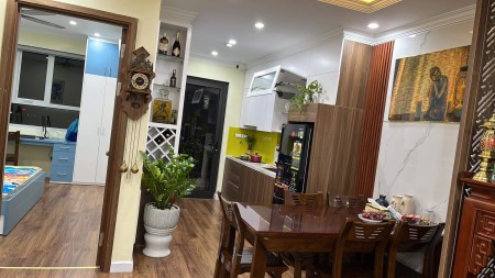 bán gấp căn hộ góc chung cư 536 Minh khai, 75m, full nội thất giá 3,2 tỷ. LH 0903073985