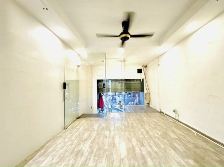 Cho thuê mặt bằng riêng biệt Đề Thám Q1