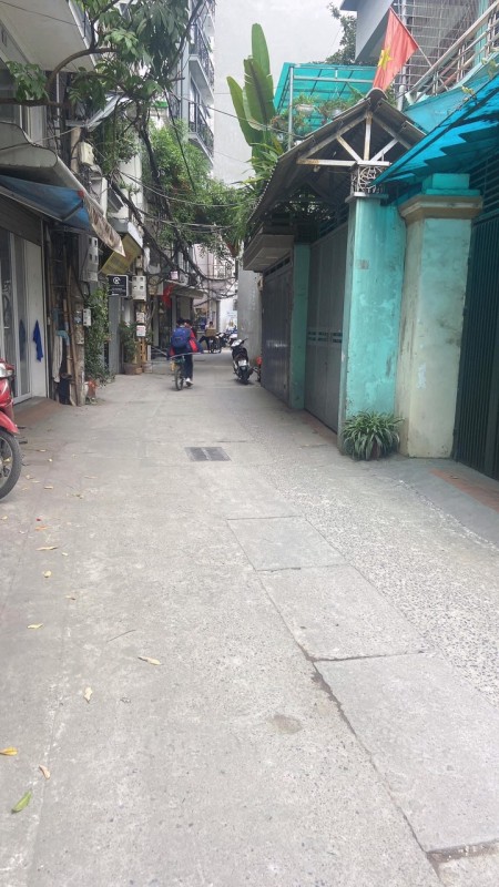 Bán nhà riêng, Gara Ô Tô, Lô Góc, Kinh Doanh Đa Dạng Loại Hình.Quan Nhân DT83m2, MT4.8, Giá 11 Tỷ