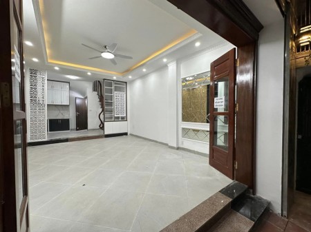 Bán nhà lô góc 2 mặt thoáng, Láng Hạ, Ba Đình 41m2x5Tầng, Ôtô cách 10m, giá 4,85 tỷ 0969693855.