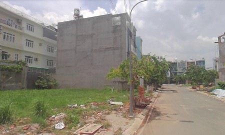 Bán nhanh lô đất ngay KDC Sông Đà, Thủ Đức, do ngộp lãi suất ngân hàng, giá 2,7 tỷ/80m2, sổ riêng