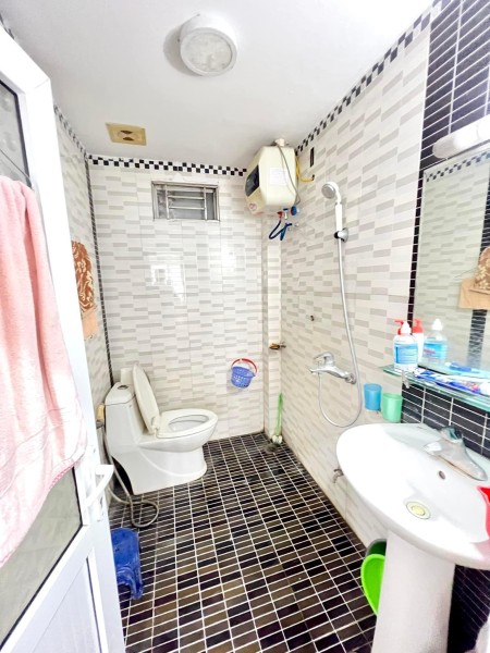 Bán nhà riêng gấp tại Vĩnh Hưng, Lĩnh Lam, Hoàng Mai, diện tích 43m2, 4 tầng, 3PN
