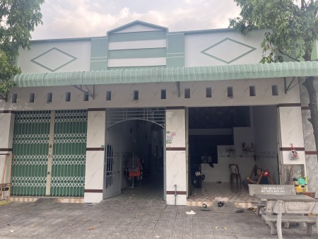 Tôi chính chủ cần bán nhà trọ 280m2 ngay chợ gần khu công nghiệp
