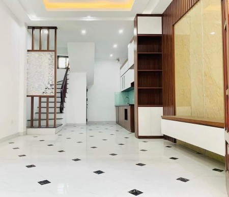 Bán nhà tại Lý Thường Kiệt, Hà Đông, nhà đẹp, ngõ rộng oto vào nhà, kinh doanh đỉnh.