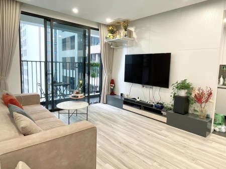 Khách vừa hết hợp đồng nên muốn cho thuê căn hộ 2N 83m2 full đồ view hồ 6th Element LH 0393686383