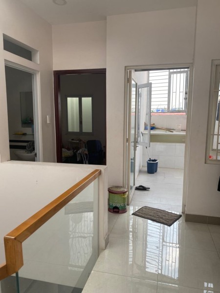 Bán nhà mới diện tích 54m2 chỉ gần 7 tỷ , gần KDC Vạn Phúc, lh:0589233097
