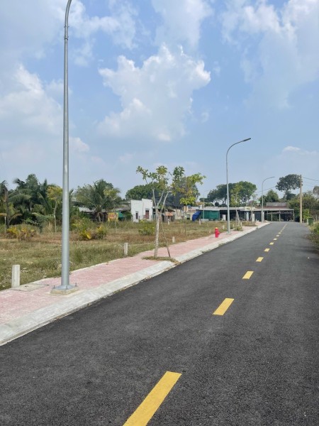 Bán gấp nền đất ngay xã Phước Vĩnh Long, đường HL2, giá chỉ 17tr/m2 sổ sẵn, mua bán ngay