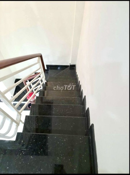 Bán nhà 4 lầu Hẻm 368 Tôn Đản P4 Q4 nhà đẹp ở ngay