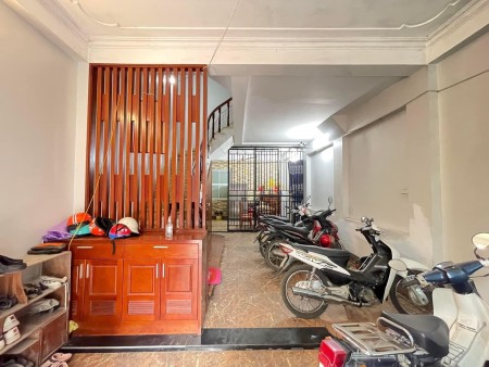 Chính chủ bán nhà ô tô đỗ cửa 7 tỷ tại Trần Quốc Vượng quận Cầu Giấy
