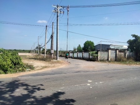 Bán đất vị trí đẹp, mặt tiền 16m, thu hồi vốn làm ăn