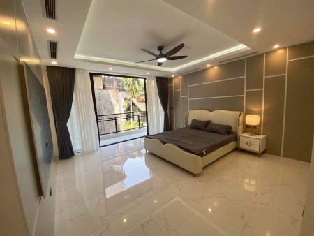 Bán nhà riêng Liễu Giai, Ba Đình, hiếm nhà bán, chủ tặng nội thất, khách chỉ việc xách vali vào ở