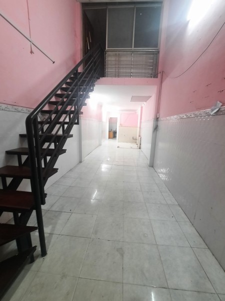 Bán nhà mặt tiền kinh doanh quận 7