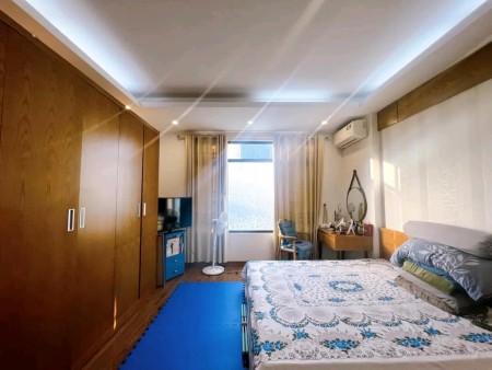 Bán nhà trung tâm quận Cầu Giấy gần chợ Quan Hoa, 40m2, 4 tầng, giá 3,X tỷ