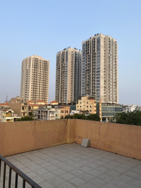 Chính chủ cho thuê nhà nguyên căn ngay trung tâm Q10 giá rẻ