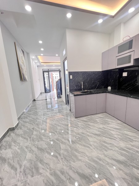 Bán nhà mới 3 lầu hẻm 5m đường Âu Dương Lân Phường 3 Quận 8