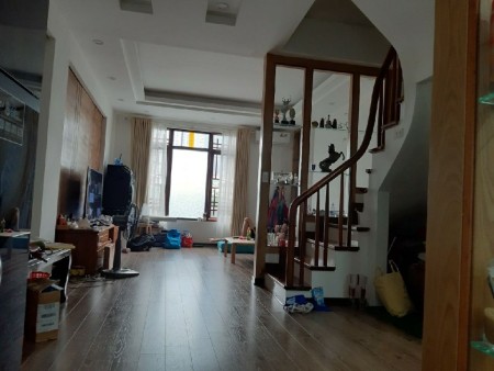Siêu Phẩm Cầu Giấy, ngõ thông, View Triệu Đô, 55m, 9.3 tỷ