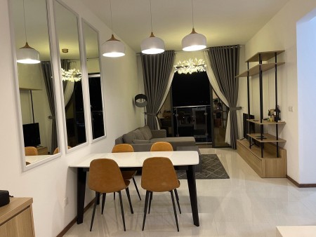 Bán căn hộ 2 pn tại One Verandah Q2