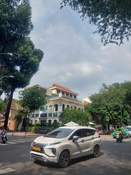 Đi đến slide 8