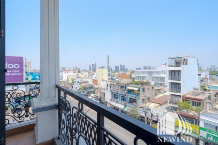 Cho thuê căn hộ Studio full nội thất ban công lớn gần ĐH UEF Q4, Q1