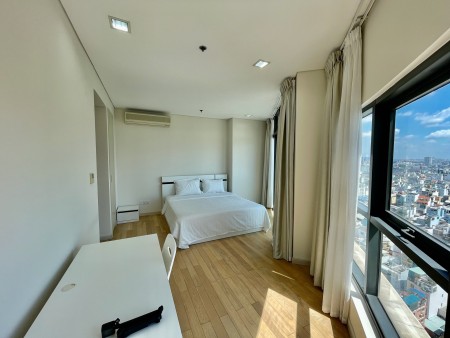 Bán căn hộ 3 phòng ngủ 145m2 city garden view quận 1, nội thất đẹp mới, nuôi đc thú cưng giá 9 tỷ